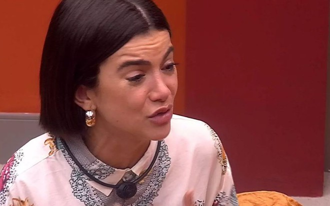 Imagem de Manu Gavassi chorando no quarto do líder do BBB20