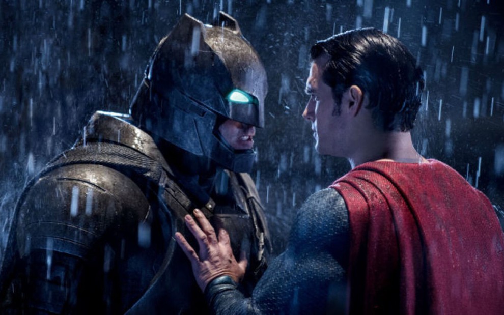 Ben Affleck e Henry Cavill em Batman vs Superman: A Origem da Justiça