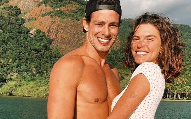 Cauã Reymond e Mariana Goldfarb em foto para o Instagram em 11 de junho de 2020