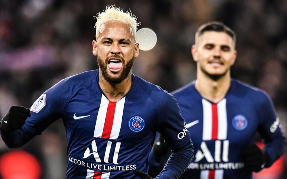 Neymar Jr. e Mauro Icardi, do PSG, comemoram gol da equipe