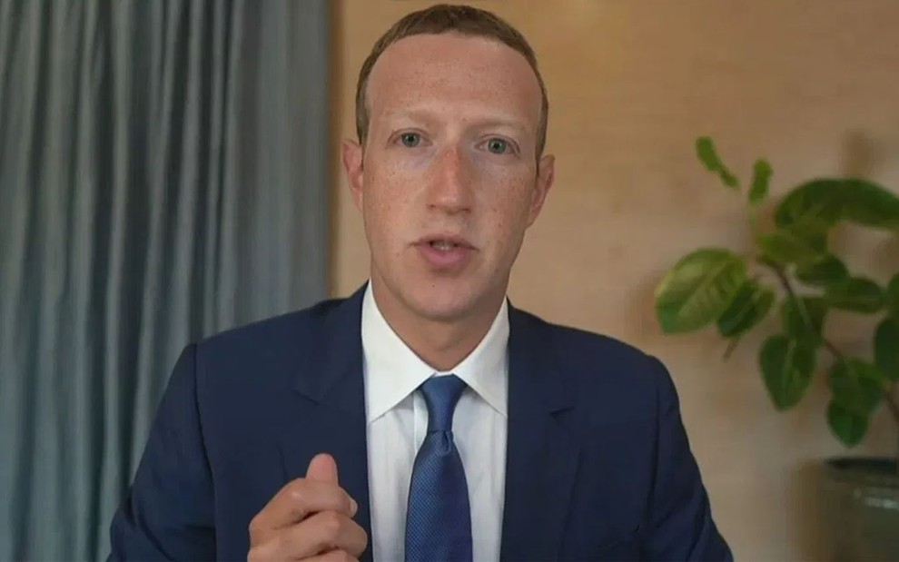 Mark Zuckerberg depõe por chamada de vídeo ao Senado norte-americano