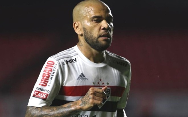 Imagem de Daniel Alves jogando pelo São Paulo