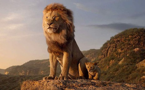 Mufasa e Simba em cena de O Rei Leão, filme da Disney lançado em 2019
