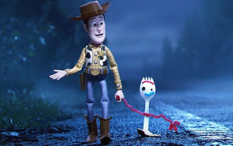 A dupla Woody e Garfinho fez sucesso em Toy Story 4, filme da Disney Pixar