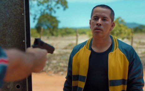 Edmilson Filho, como Bruceuilis em novo filme de produção nacional da Netflix que estreia 18 de março, Cabras da Peste