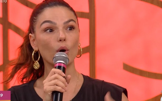 Imagem de Isis Valverde no estúdio do Encontro com Fátima Bernardes