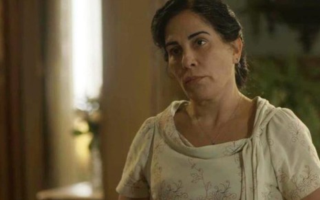 A atriz Gloria Pires em cena da novela Éramos Ses como a personagem Lola