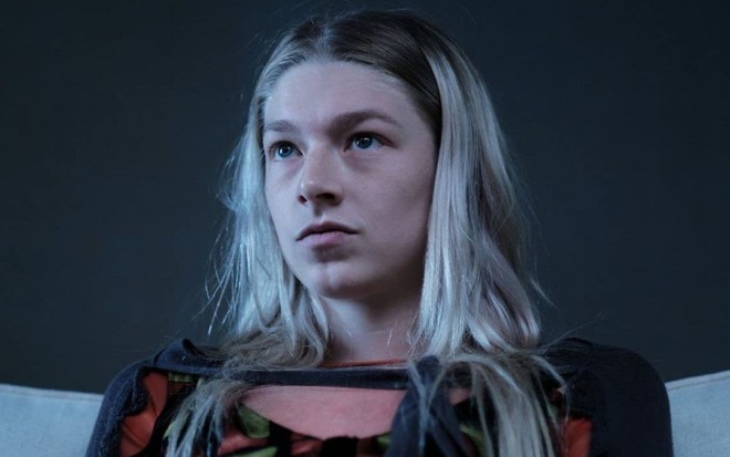 Hunter Schafer em cena da série Euphoria