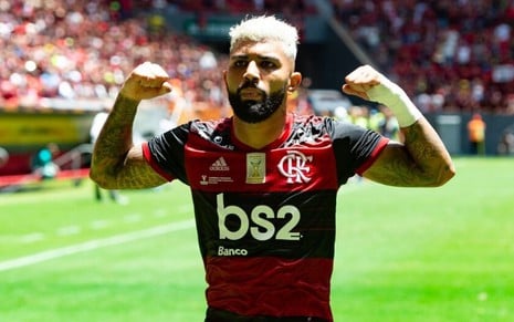 O atacante Gabriel Barbosa, o Gabigol, comemora gol marcado pelo Flamengo na Supercopa do Brasil