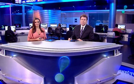 Gabriela Di França e Augusto Xavier no RedeTV! News de 14 de abril de 2021