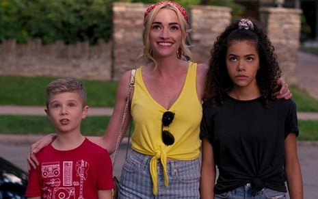 Diesel La Torraca, Brianne Howey e Antonia Gentry em cena da primeira temporada de Ginny e Georgia