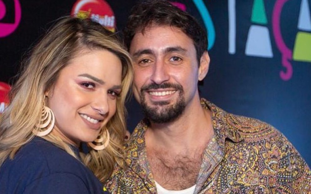 A atriz Glamour Garcia com o ex-marido, Gustavo Dagnese, em foto publicada nas redes sociais