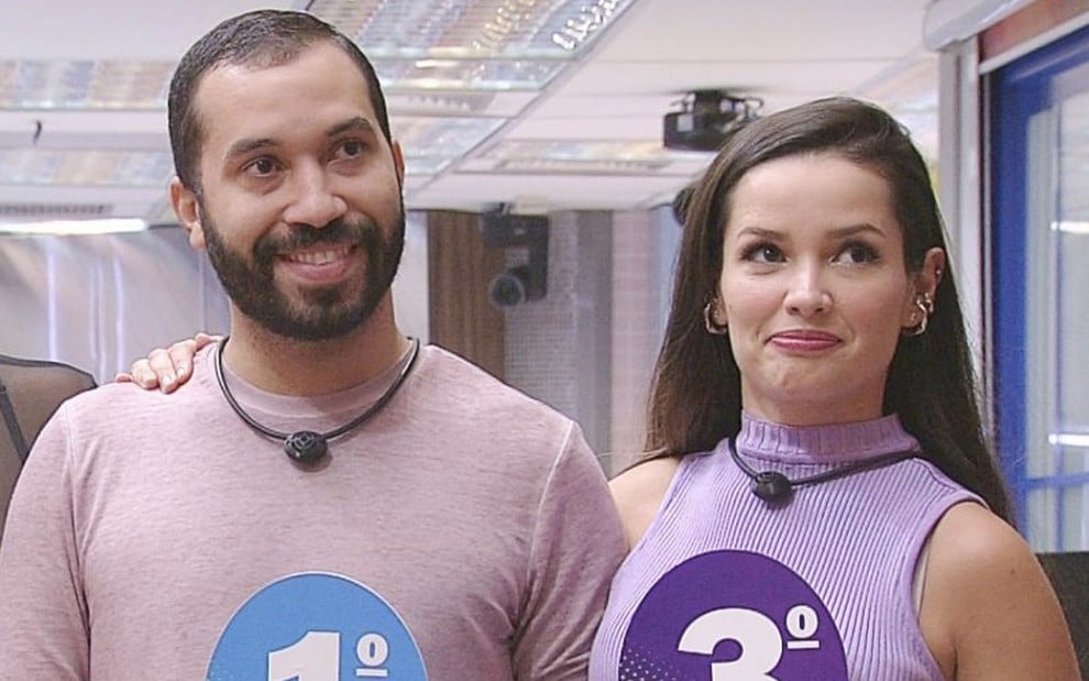 Gilberto Nogueira e Juliette Freire no Big Brother Brasil 21; brother foi alvo de homofobia - REPRODUÇÃO/GLOBO