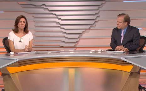 Os apresentadores Ana Paula Araújo e Chico Pinheiro na bancada do Bom Dia Brasil em 11 de outubro de 2019