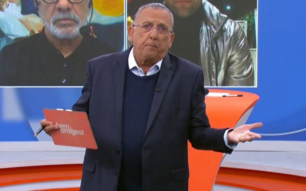 Galvão Bueno falando no estúdio do Bem, Amigos, do SporTV, em programa exibido em 24 de maio