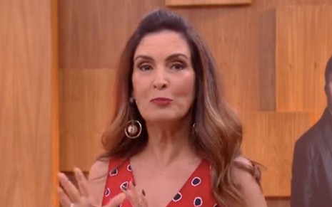 A apresentadora Fátima Bernardes no programa Encontro desta quarta-feira (25) na Globo