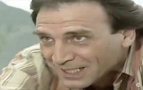 O ator Herson Capri como o personagem Álvaro na novela Era Uma Vez, da Globo, exibida originalmente em 1998