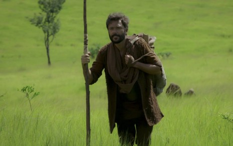 O ator Ângelo Paes Leme no papel de Terá na novela Gênesis, da Record