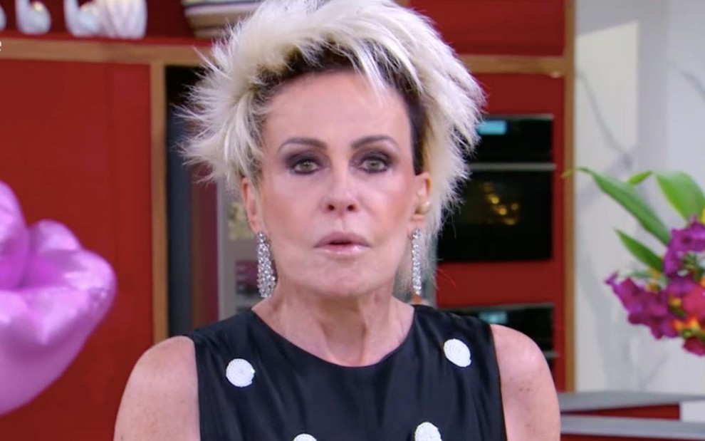 A apresentadora Ana Maria Braga assustada no Mais Você desta quinta-feira (1°), na Globo