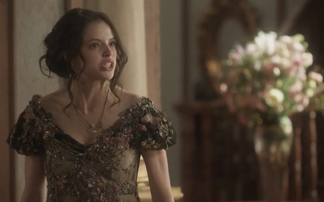 A atriz Agatha Moreira caracterizada como a personagem Domitila em cena da novela Novo Mundo