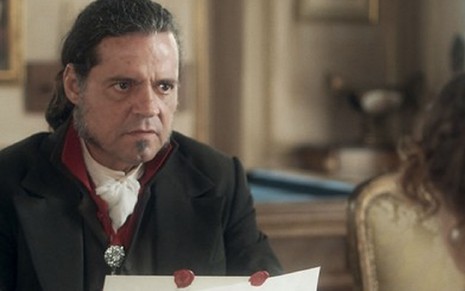 O ator Felipe Camargo caracterizado como José Bonifácio em cena de Novo Mundo