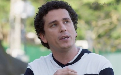 O comediante Rafael Portugal no programa Simples Assim, na Globo, deste sábado (28)