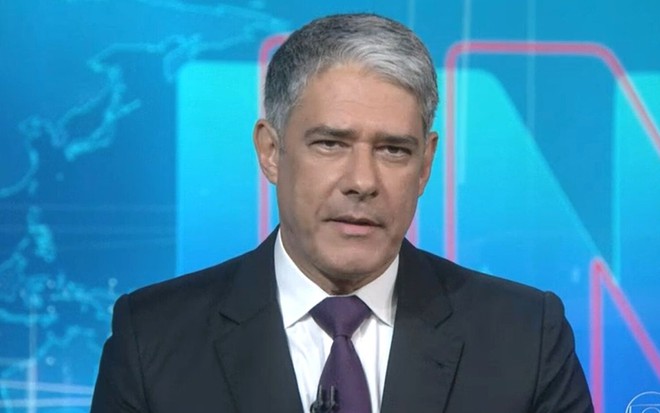 William Bonner no estúdio do Jornal Nacional, da Globo, nesta sexta (5)