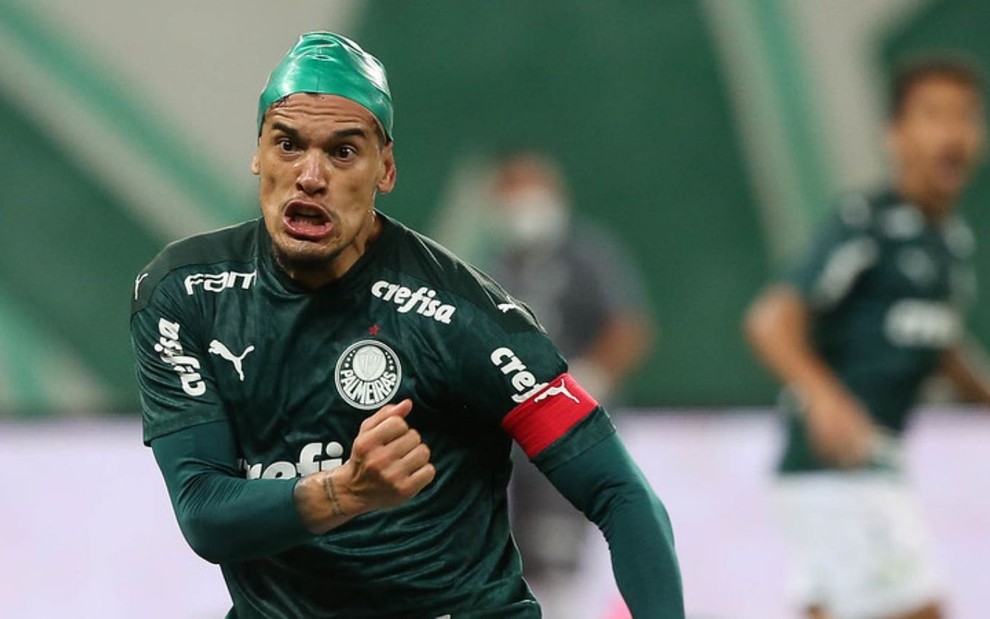 Zagueiro Gustavo Gómez vibrando com gol pelo Palmeiras