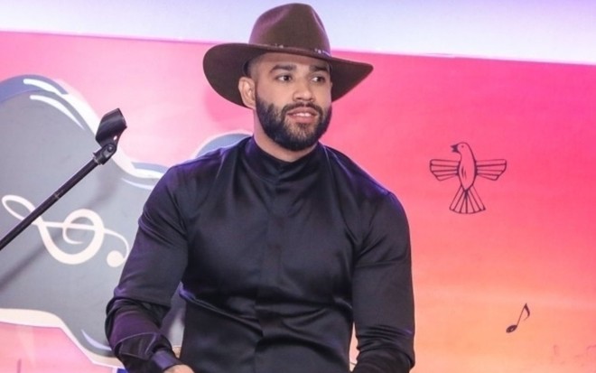 Gusttavo Lima na coletiva de imprensa do DVD O Embaixador in Cariri, em dezembro de 2019