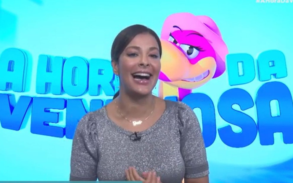 Gyselle Soares no A Hora da Venenosa, na TV Antena 10, afiliada da Record no Piauí
