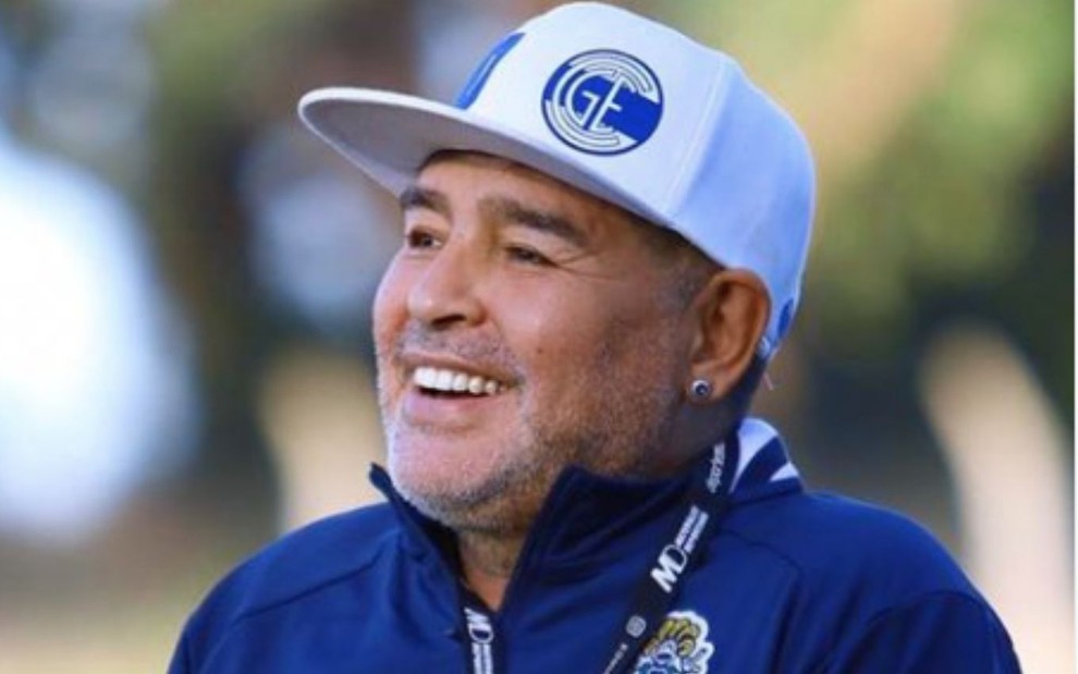 Diego Armando Maradona sorrindo em foto que foi publicada no Instagram