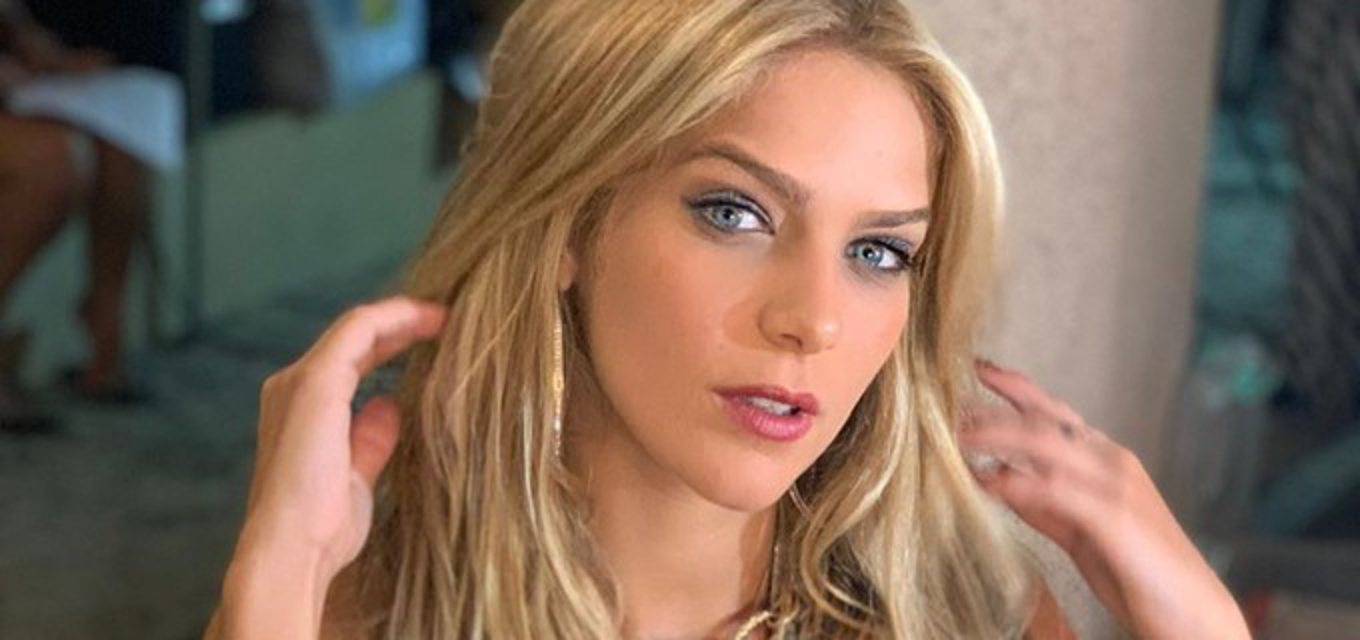 Com decote profundo, Isabella Santoni exibe novo visual para série da  Amazon · Notícias da TV