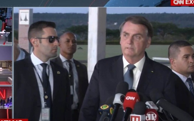 Bolsonaro provoca a Globo na CNN: 'Vou chamar o Roberto Marinho ...