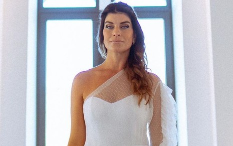 Joana Balaguer vestida de noiva para renovação de votos em Portugal em 6 de setembro de 2020