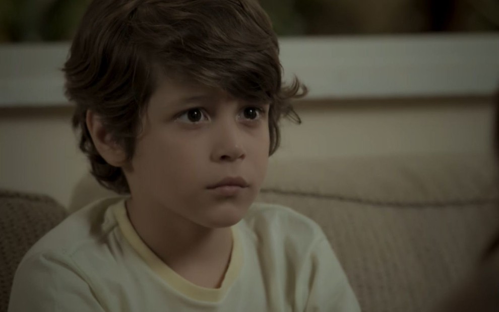 João Bravo em cena como Dedé em A Força do Querer (2017)