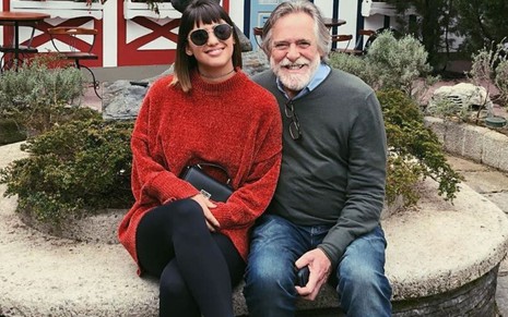 José de Abreu e Carol Junger durante visita a Teresópolis, em setembro de 2019