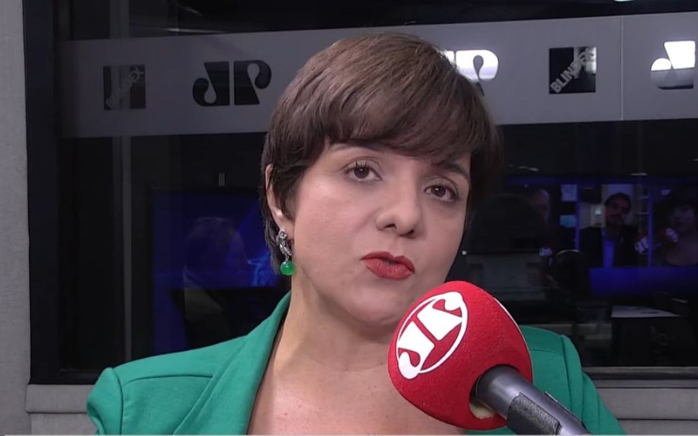 A jornalista Vera Magalhães no programa 3 em 1 da rádio Jovem Pan, exibido nesta terça-feira