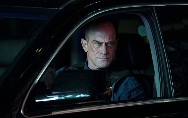 Christopher Meloni em cena da primeira temporada de Law & Order: Organized Crime