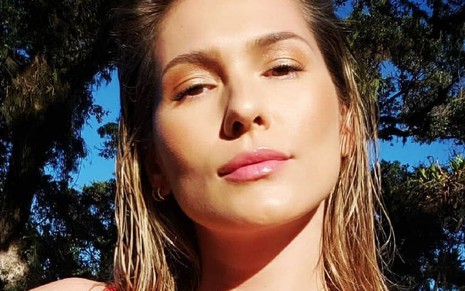 Lívia Andrade em ensaio para o Instagram em 21 de maio de 2020