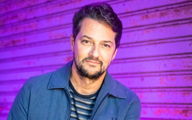 Marcelo Serrado em ensaio fotográfico para o Popstar, reality da Globo