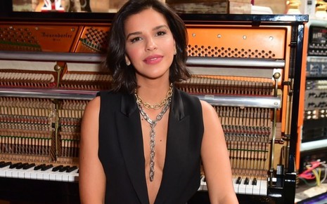 Mariana Rios no lançamento de seu disco em novembro de 2019