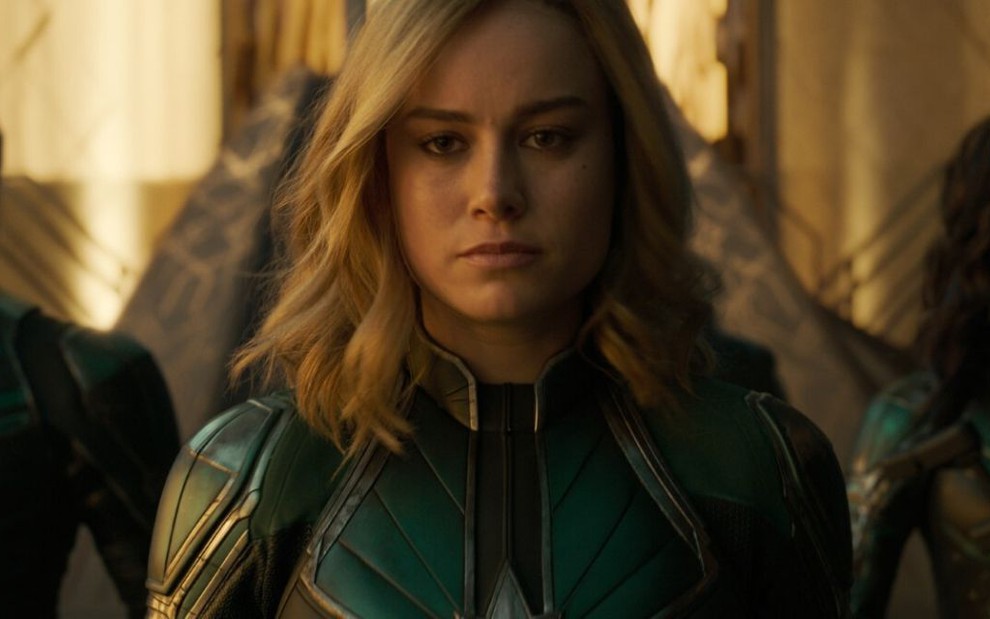 Atriz Brie Larson em cena de Capitã Marvel