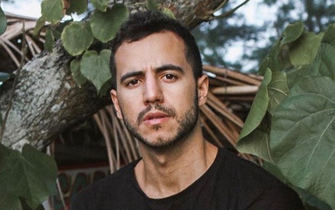 Matheus Lisboa posa em foto publicada no seu Instagram