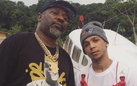 Luck Muzik com o pai, Mr. Catra, em foto publicada no Instagram do filho do funkeiro