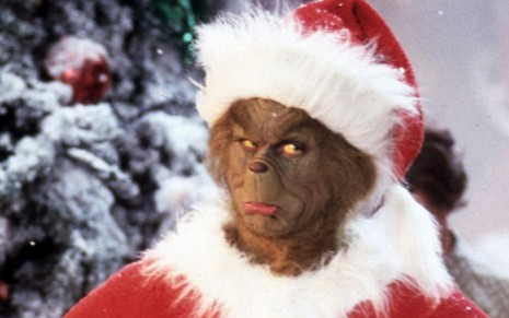 Jim Carrey como O Grinch, um filme clássico natalino lançado em 2000