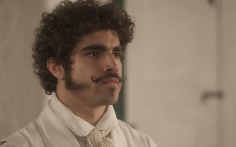 Dom Pedro, personagem de Caio Castro, com olhar perdido em cena de Novo Mundo