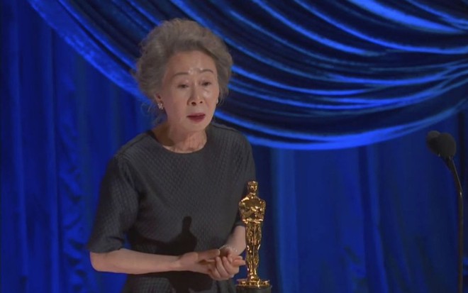 Frances McDormand em cena do filme Nomadland