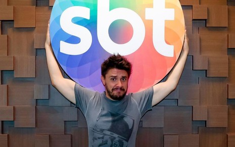Oscar Filho em foto para celebrar os 39 anos do SBT em seu Instagram em 19 de agosto de 2020