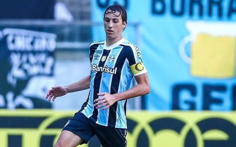 Imagem de Pedro Geromel durante jogo do Grêmio