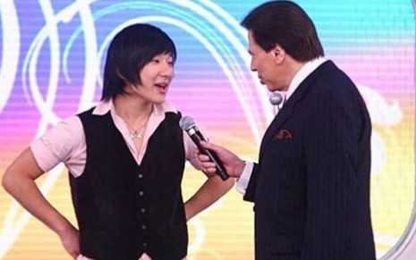 Pyong Lee é entrevistado por Silvio Santos em programa do SBT